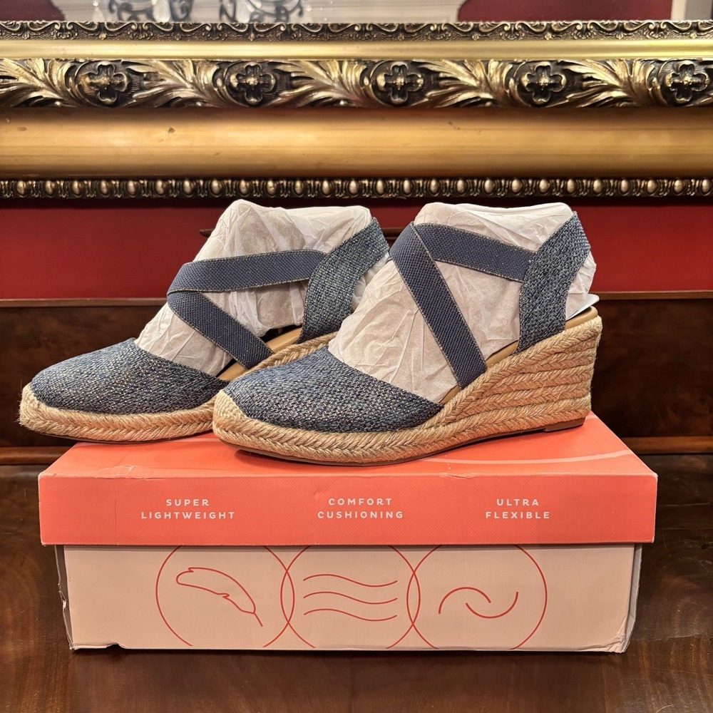 Easy Spirit Meza2 Wedge Espadrille Sandals Blue Size 9M Elastic Strappy Comfort
